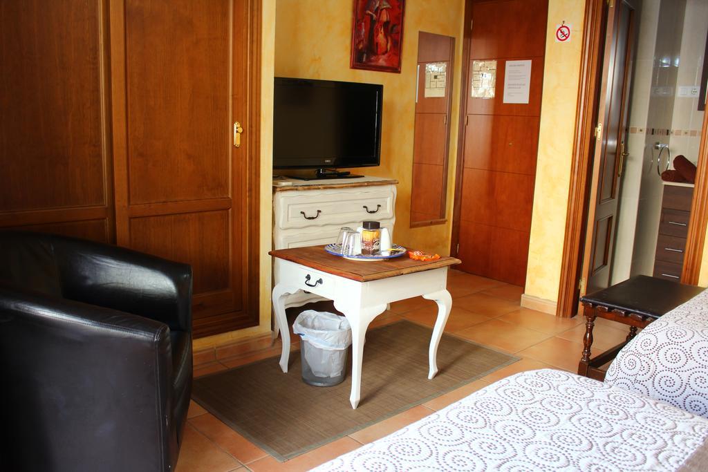 Hostal Don Peque Adult Recommended Hotel Nerja Quarto foto